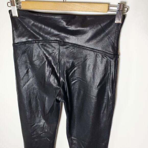 Spanx Ready-to-Wow Faux Leather Leggings Size Medium Petite - Picture 8 of 11